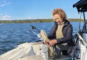 Синът баялдиса от курви, а бащата с любов като на кино: Добромир Гущеров взриви с изповед за Диана! (ВИЖ ТУК)