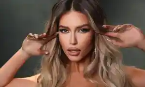Тита шокира с нова любов! Сменя гаджета като носни кърпички!